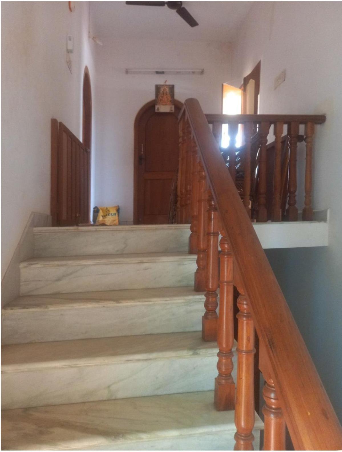 Bharathi Bhavanam Kāraikkudi Buitenkant foto
